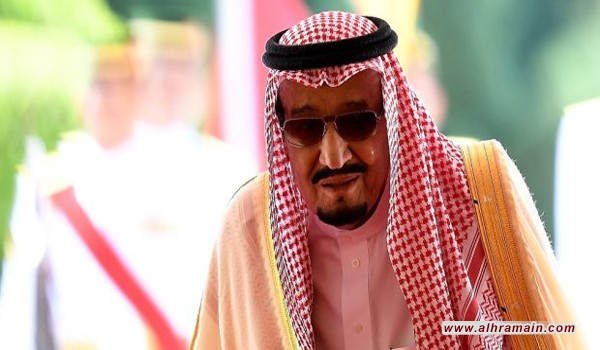 السعوديون غرقى في الأزمات والملك سلمان يستجم في طنجة