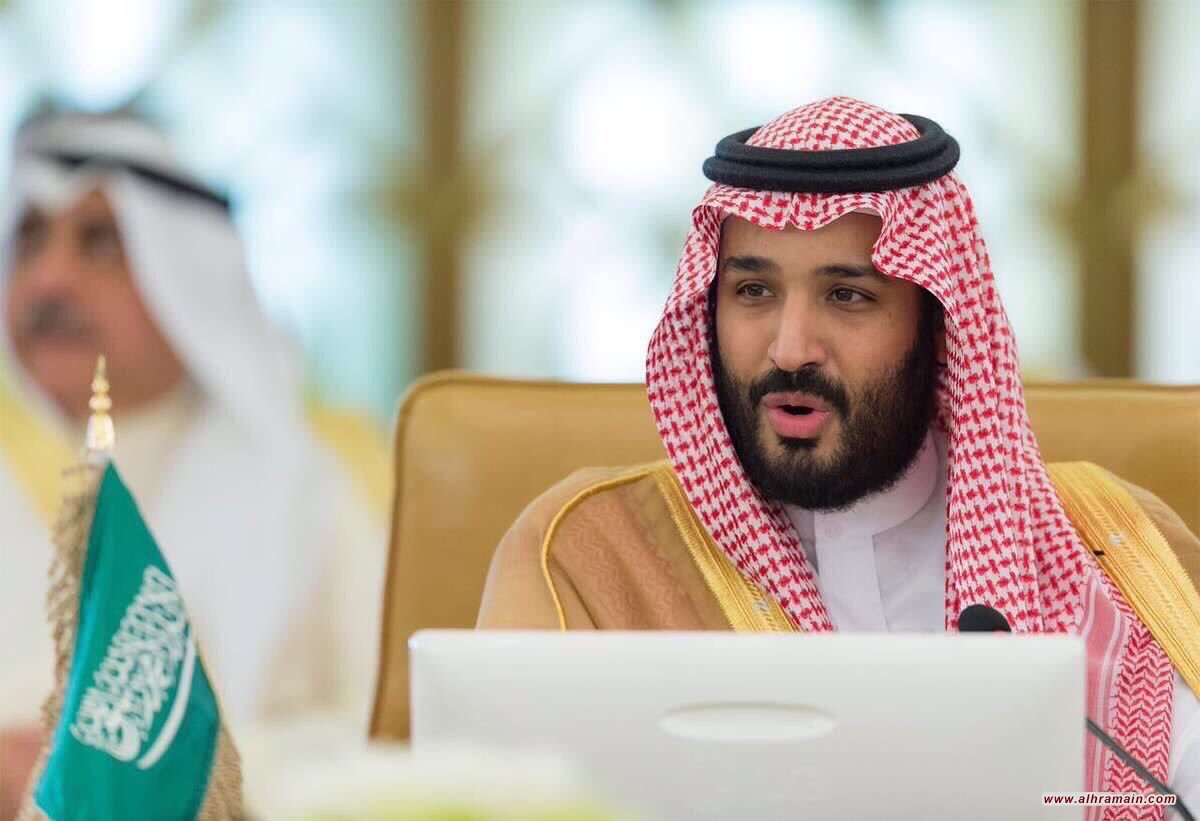 كاتب تركي: «بن سلمان» ينتهك التقاليد بهيكلة القيادة قسرا في السعودية 