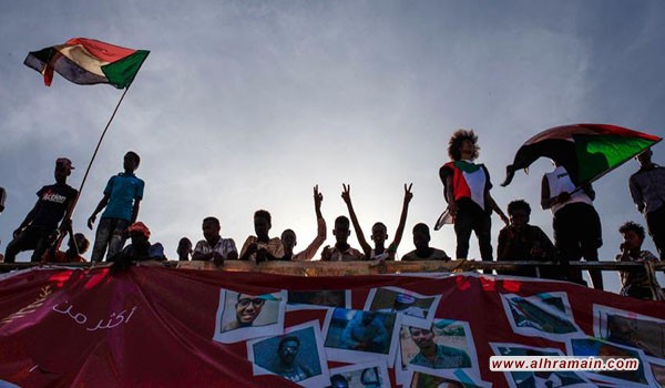 لوب لوغ: ثورة السودان بين أنياب السعودية والإمارات