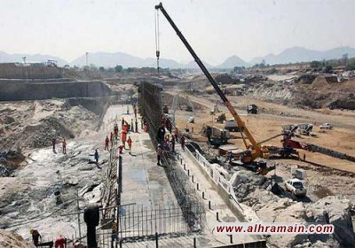 مستشار للعاهل السعودي يزور سد النهضة بإثيوبيا&lrm;