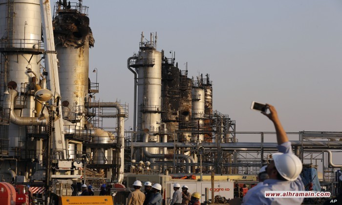 السعودية تخالف توقعات تسعير النفط في أكتوبر.. كيف؟ ولماذا؟