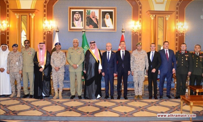 اجتماع سعودي تركي باكستاني لتعزيز التعاون العسكري