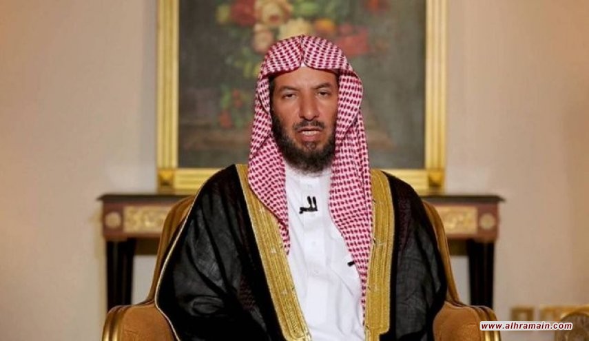 مستشار بالديوان الملكي السعودي يدعو للتقرب إلى الله بالإحسان لليهود