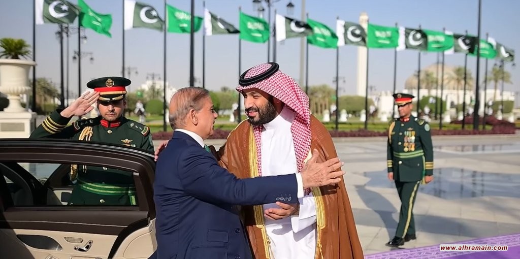 شركة ستارفور الإستخبارية: باكستان ستتجنّب التدخل العسكري المباشر ضد إيران دعمًا للسعودية  