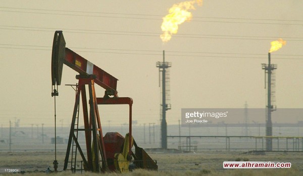 بلومبيرغ : في الحديث عن أهمية الإصلاح الاقتصادي في الخليج وارتباطه بقوة الدولار