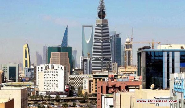 انخفاض قياسي لأداء القطاعِ التجاريّ للسعودية