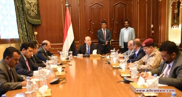 بمهن عادية.. كفالة سعودية لوزراء وسياسيين يمنيين