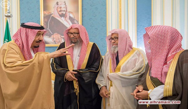 كيف سقطت المؤسسة الدينية السعودية في فخ قيادة المرأة للسيارة؟