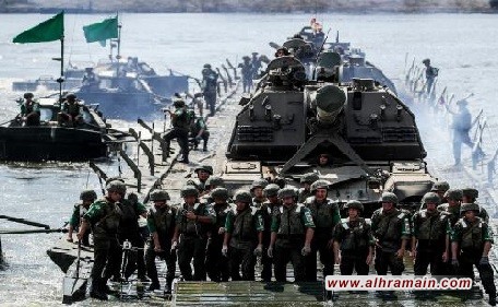 انطلاق مناورات عسكرية بين الرياض والمنامة لتأمين المياه الإقليمية