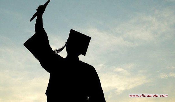 سعودية حاصلة على ماجستير النانو تبيع الشاورما على الكورنيش