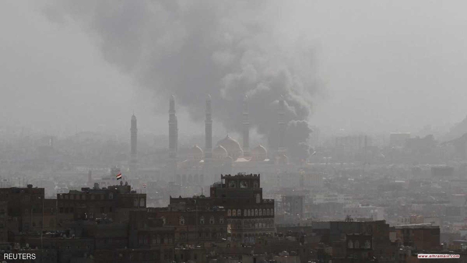 الصحافة العالمية تحذر من فتنة صنعاء وتؤكد أن السعودية هي سبب بلاء اليمن فلا مكان لصفقات جديدة معها 