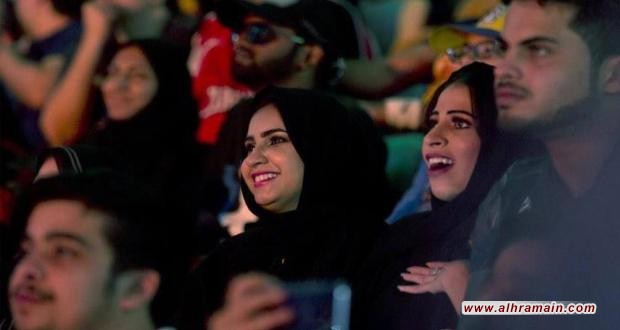 أول مباراة استعراضية للمصارعة النسائية وهيئة الترفيه في دائرة الاتهام