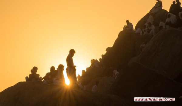 &ldquo;الحج&rdquo; العمود الفقري للسياحة الدينية.. والسلطات تستغل الفريضة لتمويل خزينتها 