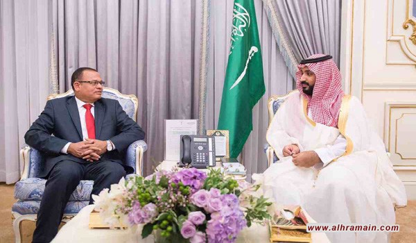 قبيل زيارة سلمان.. المالديف تنهي احتجاجات على أراضيها وتنفي بيع جزر للسعودية