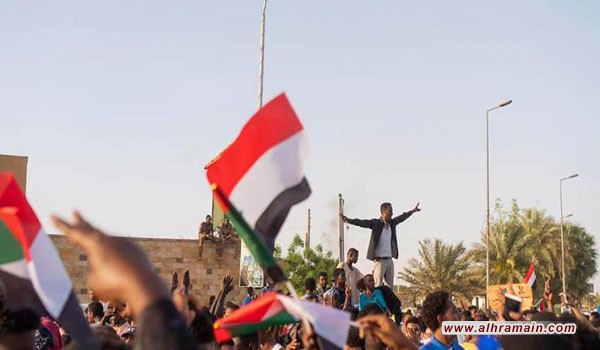 الربيع العربي يتحدى الثورة المضادة بقيادة السعودية والإمارات