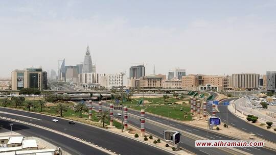 السعودية.. تحقيق مع قاض بتهم الرشوة واستغلال النفوذ الوظيفي