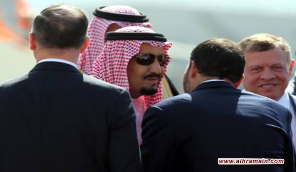 الاحتفاء يتواصل.. استعراض عسكري موسع بحضرة ملك السعودية وحضور رفيع