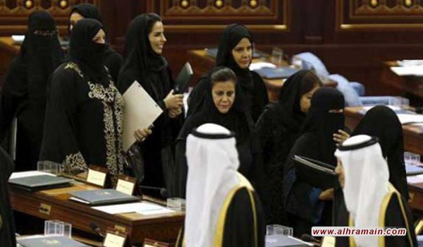 السعودية.. دعوة للاستعانة بالنساء في الإفتاء!