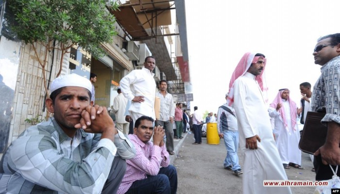 اشترطت رخصة.. السعودية تحظر توظيف العمالة في 17 مهنة