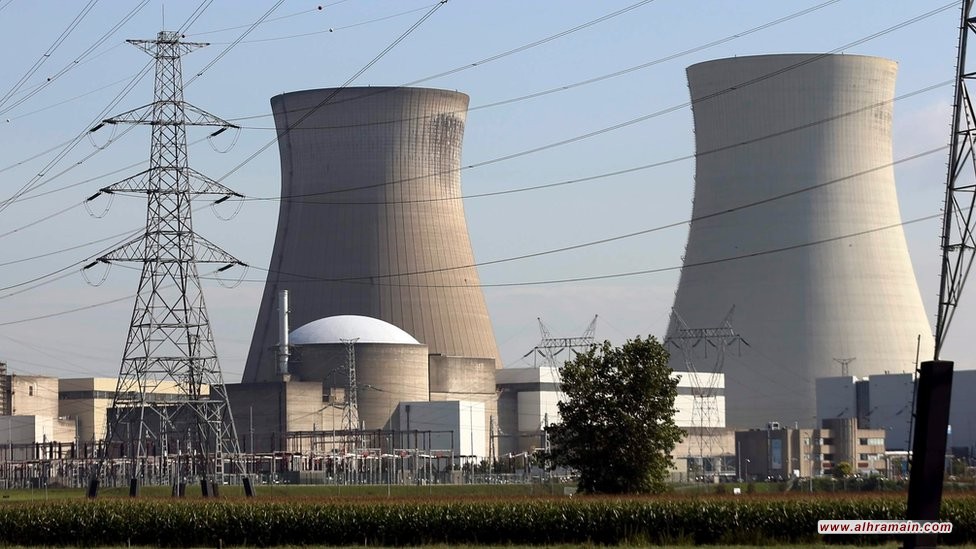 سيناتور أمريكي يدعو إلى مساعدة السعودية "نوويا"