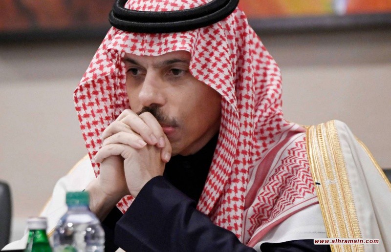 بن فرحان يتهرب من سؤالين حول العلاقة مع حماس وإسرائيل