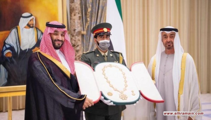 الإمارات تمنح بن سلمان وسام زايد من الدرجة الأولى