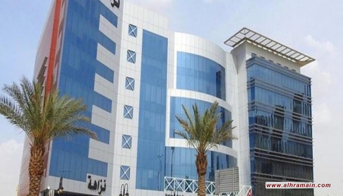 السعودية.. أحكام في قضايا فساد بحق مسؤولين وقضاة وعسكريين