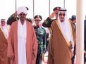عمر البشير .. خارج السودان.. في تحد صريح للجنائية الدولية بعد زياراته الإفريقية يحل بالرياض لبحث أوضاع اليمن مع السعودية